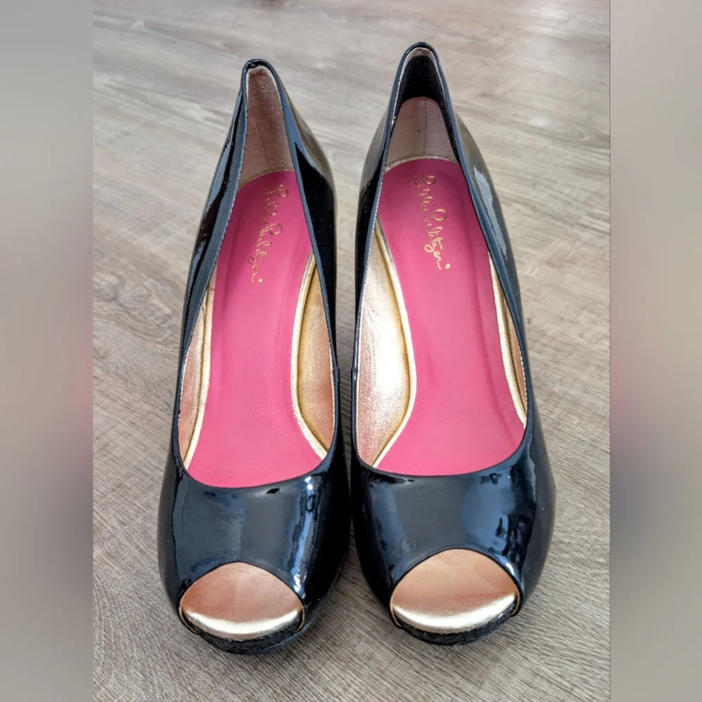 Lilly Pulitzer Black Patent Leather Glitter Wedges Size 9  EUC